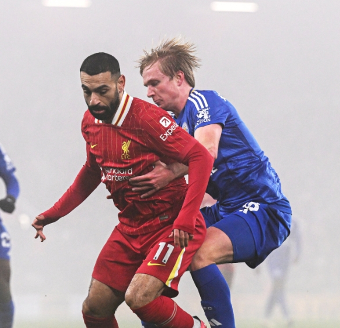 球速体育app曼城迎英超关键赛，转会期门线救险，悬念犹存，身体对抗强度拉满的简单介绍